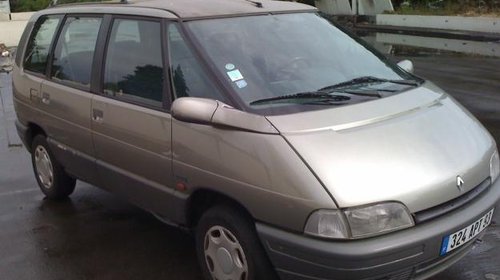 Dezmembrez renault espace 2,1 diesel,1994