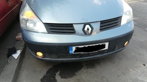Dezmembrez Renault Espace 2.2 dci 150cp