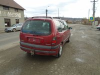 Dezmembrez Renault Espace 2.2 DCI din 2001