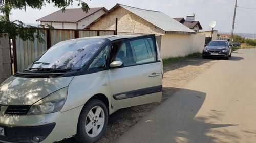 Dezmembrez Renault Espace 4 3000 dci an 2007