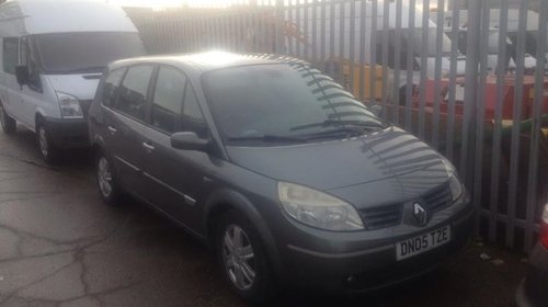 Dezmembrez renault grand scenic 1.5 dci\2005