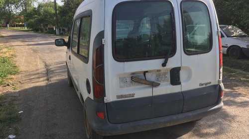 Dezmembrez Renault Kangoo 1.2 benzina, 1200 cp an 2001 vand motor 1.2 benizna 1200 cp