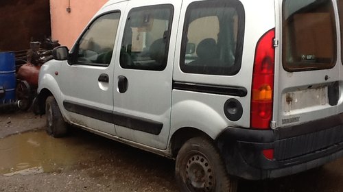 Dezmembrez Renault Kangoo 1.5 dci 2004