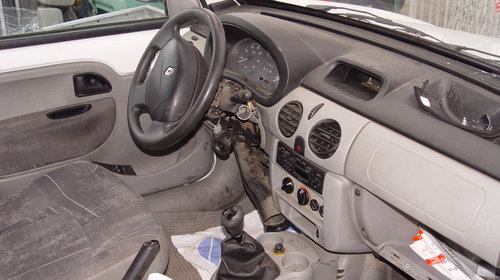Dezmembrez Renault Kangoo 1.5 DCI , an fabr 2005