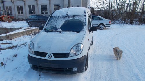 Dezmembrez renault kangoo 2005 1,5 dci