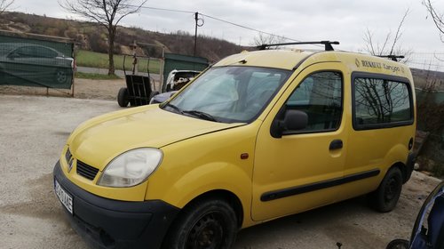 Dezmembrez Renault Kangoo 2005 motor 1.5 D