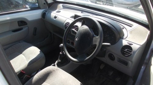 Dezmembrez Renault Kangoo ,an 2007