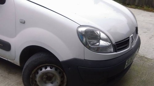 Dezmembrez Renault Kangoo anul 2008 motor 1.5 DCI EURO 4