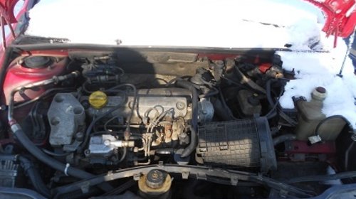 Dezmembrez Renault Laguna 1 1.9DTI 2000