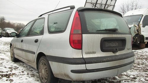 Dezmembrez Renault Laguna 1.6 16v