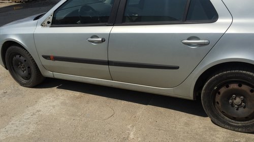 Dezmembrez Renault Laguna 1.9 DCI an 2002