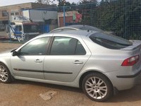 Dezmembrez Renault Laguna 1.9 dci an 2002