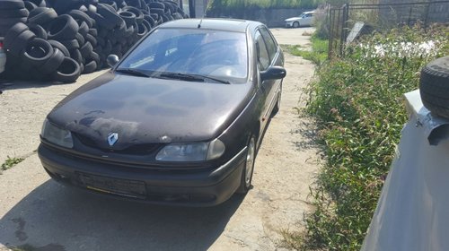 Dezmembrez Renault Laguna 1 an 1995 motor 1.8