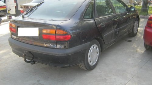 Dezmembrez Renault Laguna 1998, 1.6b,