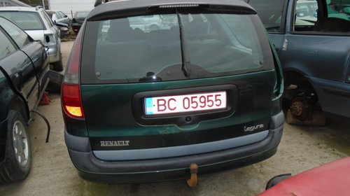 Dezmembrez Renault Laguna 1999, 2,0 B