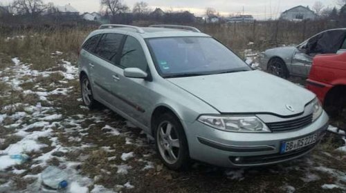 Dezmembrez renault laguna 2.2 dci 2003