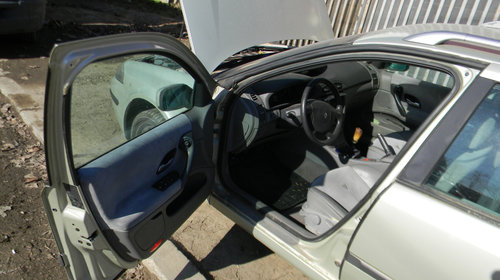 Dezmembrez Renault LAGUNA 2 2001 - 2007 1.8 16V (BG0B, BG0C, BG0J, BG0M, BG0V) F4P 772 ( CP: 121, KW: 89, CCM: 1783 ) Benzina