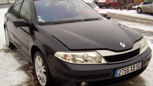 Dezmembrez Renault Laguna 2 an 2002 1,9 dci 1