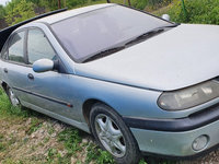 Dezmembrez Renault Laguna 2000 Berlina cu haion 1.9