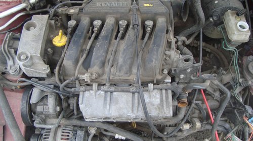Dezmembrez Renault Laguna 2000 motor 1.6 16V benzina cod K4M 720/724