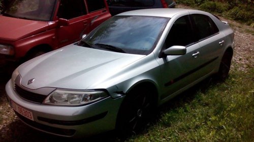 Dezmembrez renault laguna, an 2002, motor 1,9