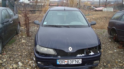 Dezmembrez Renault Laguna combi din anul 1996