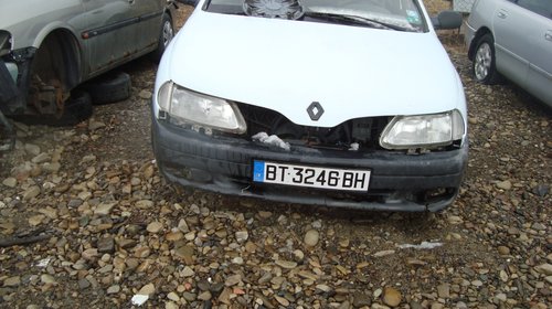 Dezmembrez Renault Laguna din anul 1997 2.2td