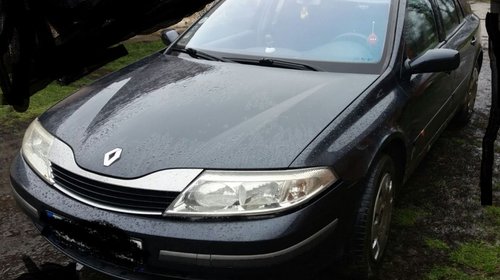 Dezmembrez Renault Laguna II 1,8 benzina 2001