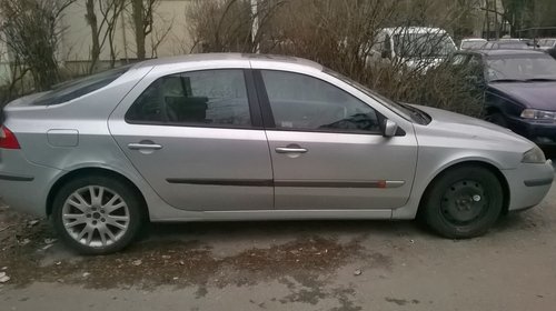 Dezmembrez Renault Laguna II 1.8 benzina 2002