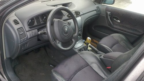 Dezmembrez Renault Laguna II 2.2 dCi, an 2005