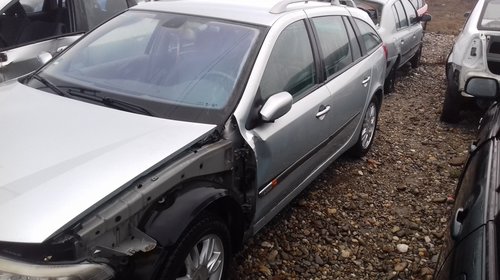 Dezmembrez Renault Laguna