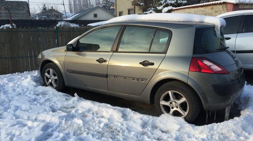 Dezmembrez Renault Megane 2 hatchback