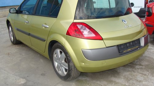 Dezmembrez Renault Megan, 2003, 1.9 DCI