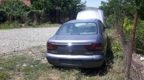 Dezmembrez Renault Megane 1, 1.9 dTi