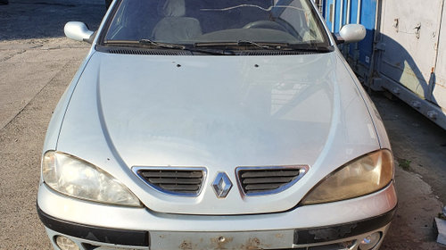 Dezmembrez Renault MEGANE 1 1995 - 2006 1.4 16V (LA0D, LA1H, LA0W, LA10) K4J 750 ( CP: 95, KW: 70, CCM: 1390 ) Benzina
