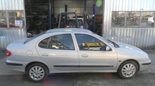 Dezmembrez Renault MEGANE 1 1995 - 2006 1.6 16V (DA0B, DA04, DA11) K4M 700 ( CP: 107, KW: 79, CCM: 1598 ) Benzina