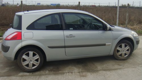 Dezmembrez Renault Megane 1.4 16V 2003