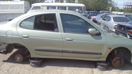 Dezmembrez Renault Megane 1, an 2002