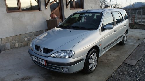 Dezmembrez Renault Megane 1 break - 1,9 dCi