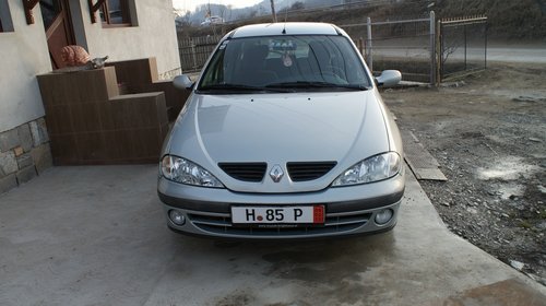 Dezmembrez Renault Megane 1 break - 1,9 dCi