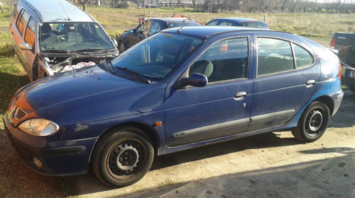 Dezmembrez Renault Megane 1 diesel 1.9dti /benzina 1.4 an.2000