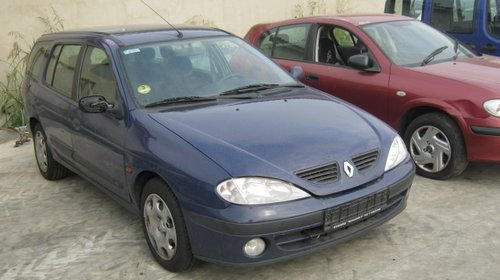 Dezmembrez Renault Megane 1 din 2002, 1.9d