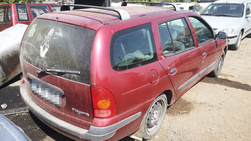 Dezmembrez Renault Megane 1 Facelift Combi 1.6b 16v, an 1999