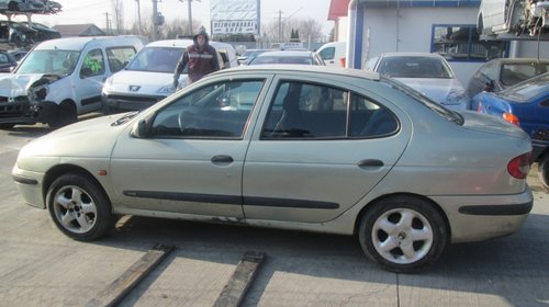 Dezmembrez Renault Megane 1 motor 1.9 dti fab. 2001