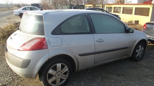 Dezmembrez Renault Megane 2 1.5 dci 2005