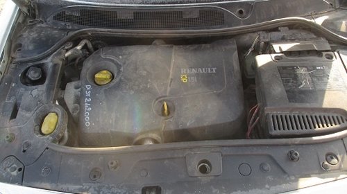 Dezmembrez Renault Megane 2 1.5 dci 2005