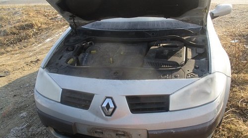 Dezmembrez Renault Megane 2 1.5 dci 2005