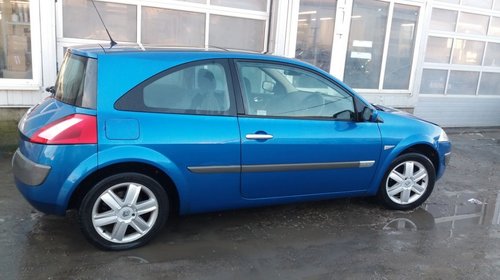 Dezmembrez Renault Megane 2 1.6 16v an 2004