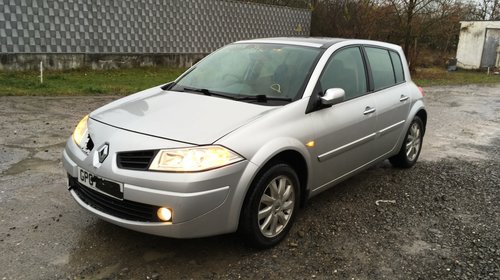 Dezmembrez Renault Megane 2 1.6 16v