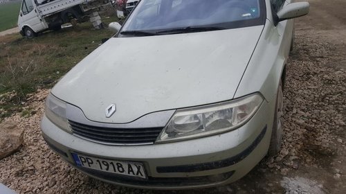 Dezmembrez Renault Megane 2 1.6 benzina 2003